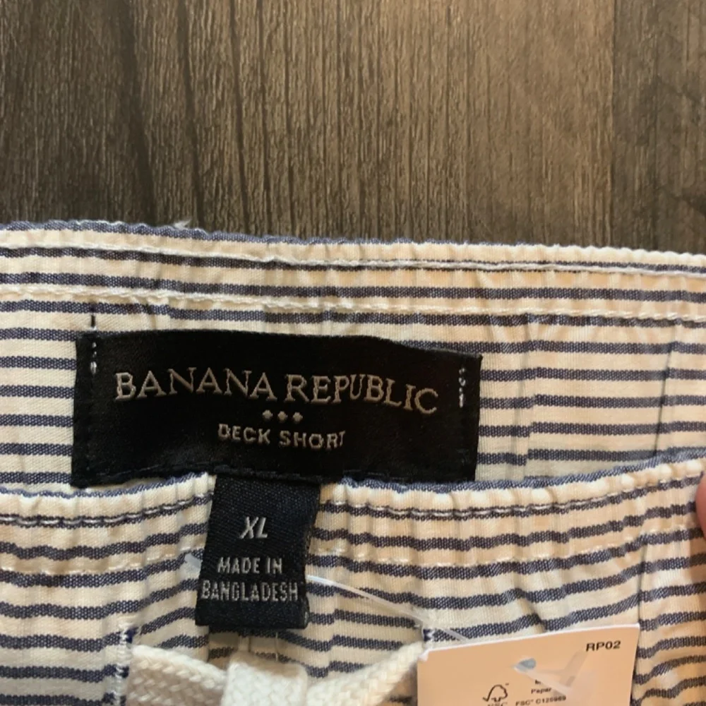 Banana‎ republic men’s deck shorts. NWT. Retail 76